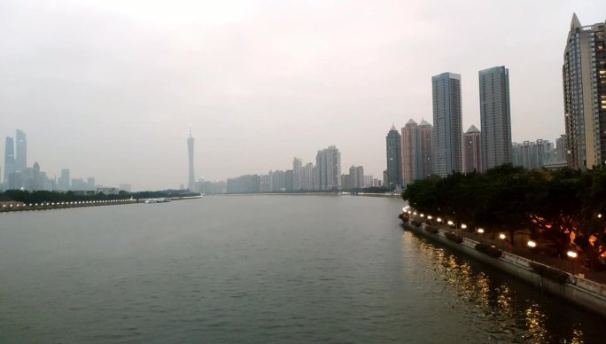 海印桥广州塔珠江拂晓 阴天 延时 天亮了