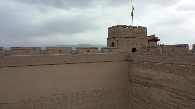 航拍天下第一雄关嘉峪关戈壁沙漠古城墙长城