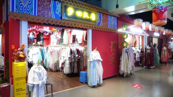 城市延时长安十二时辰演出表演古装女人化妆
