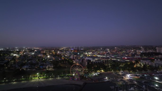 吉隆城市灯光澳大利亚，就在黎明前