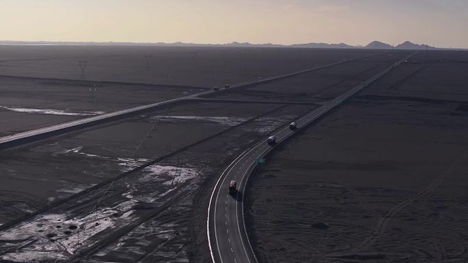 一望无际的荒漠公路 孤独笔直沙漠公路
