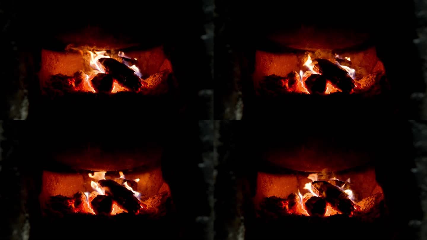土灶燃烧的柴木炭