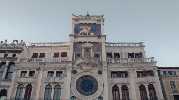 威尼斯历史悠久的天文钟楼