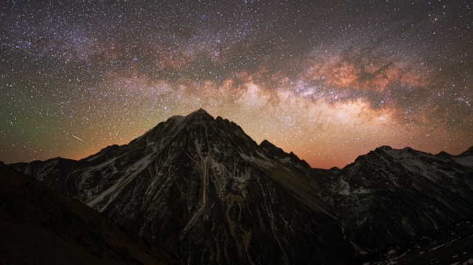 亚拉雪山唯美星空延时