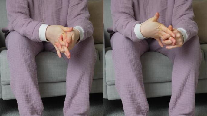 由于压力和焦虑，女性会扭断手指和手腕