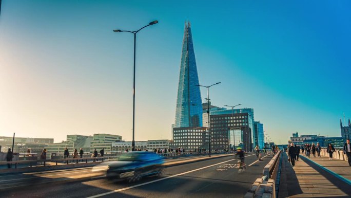 在伦敦，英国，英国，英国，英国，欧洲，伦敦市中心，上下班上下班的人们在高峰时间步行上班