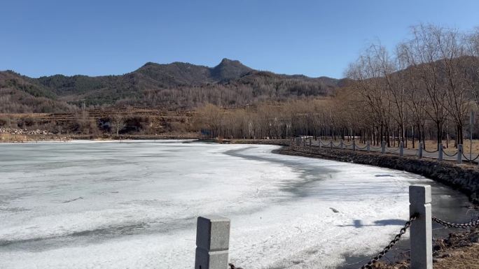 早春还未融化的山川风景视频