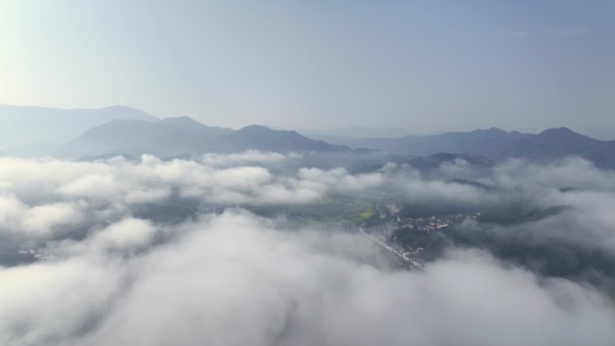 江西德兴-重溪镇 -云雾缭绕 美丽乡村