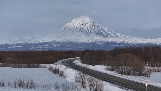 俄罗斯勘察加火山