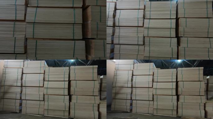 胶合板片堆放在木工工厂的仓库里。