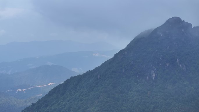 中国广东梅州市丰顺县凤坪村凤凰山