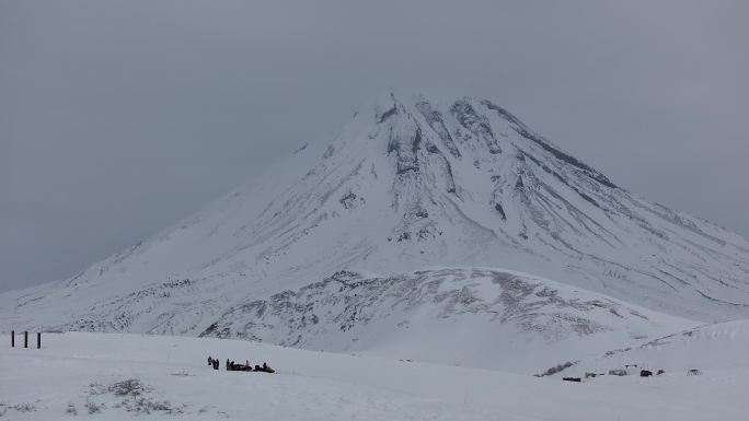 俄罗斯勘察加火山