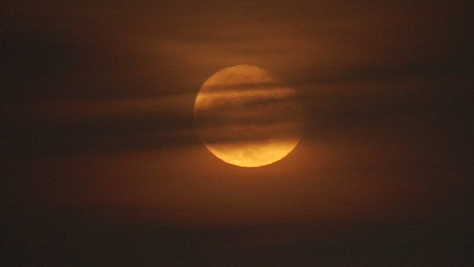 泉州自然景观乌云遮月2k延时