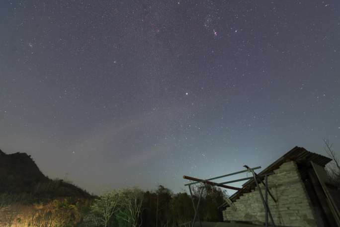 农村屋顶星空延时摄影