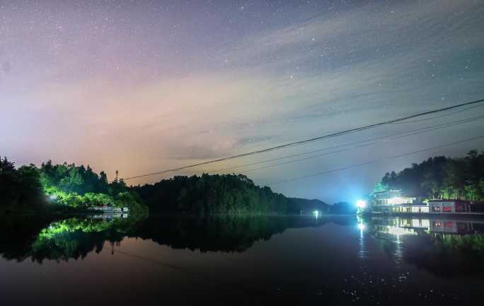 镇宁白马湖水库银河星空延时摄影