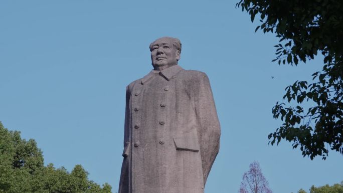毛主席 伟大领袖 雕像 东方红太阳升