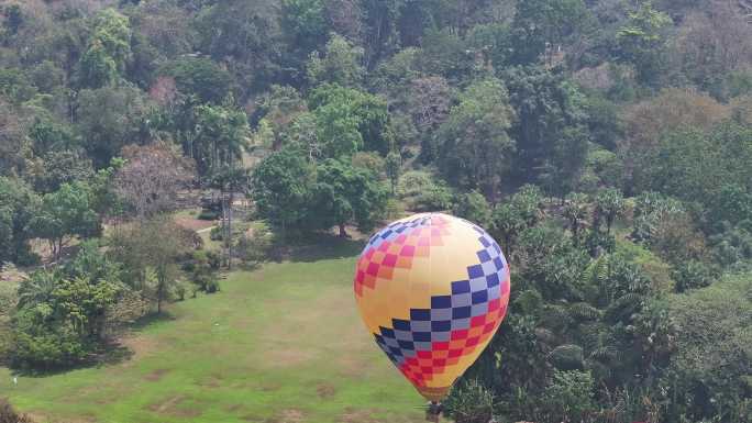 4K-Log-航拍热气球，云南热带风光