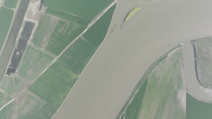 4K-Log-航拍濛河分洪道、绿色田野