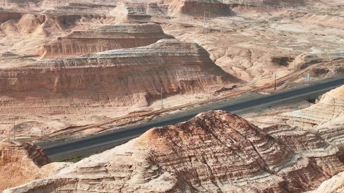 4K无人机航拍南疆独库公路自然风光