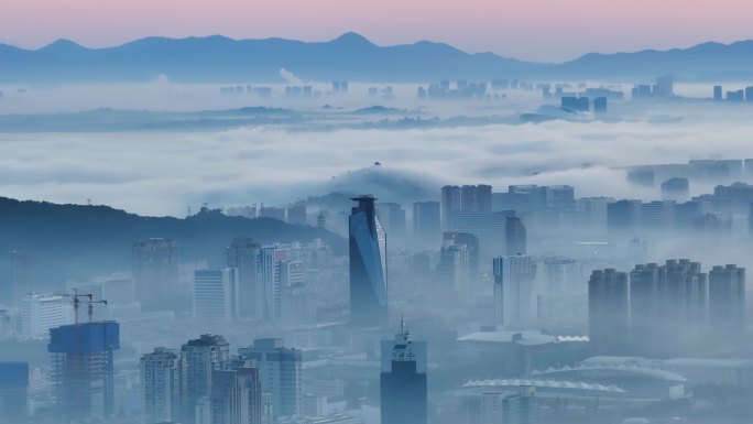 厦门市中心清晨平流雾4K航拍