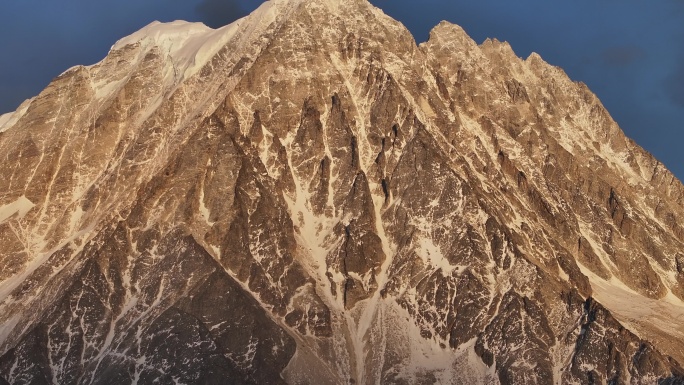 4K航拍甘孜亚拉雪山