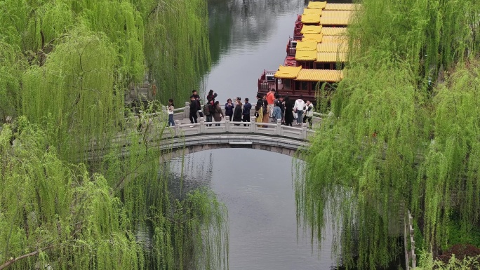 济南 春天 护城河 黑虎泉 解放阁