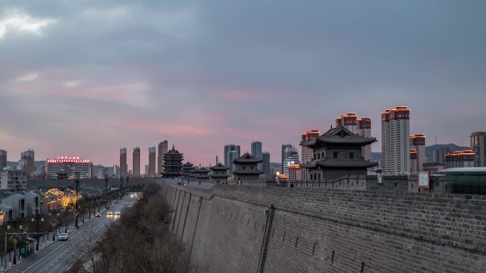 大同市平城区北城墙晚霞亮灯延时