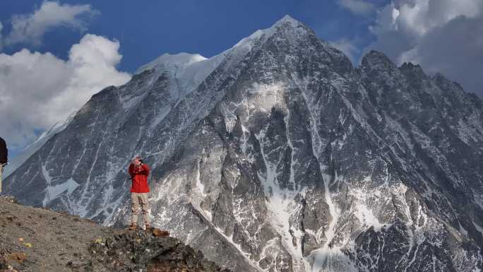 4K航拍甘孜亚拉雪山