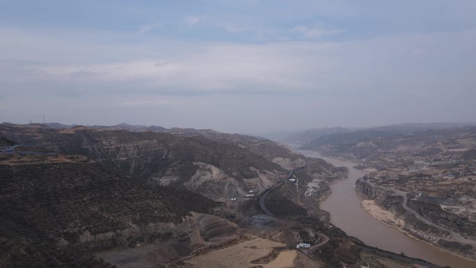 陕西韩城黄河龙门峡谷风景区沿黄公路铁路
