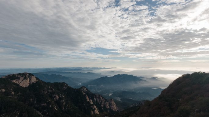 泰山山顶云海日出