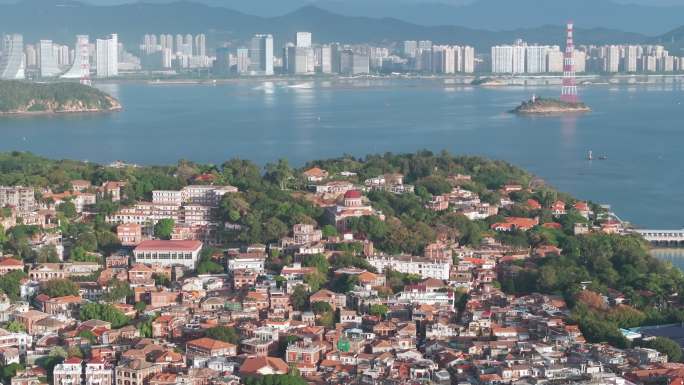 厦门鼓浪屿蓝天全景城市风景航拍