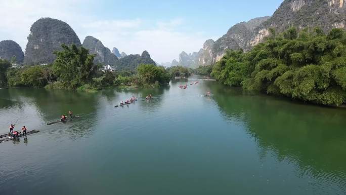 桂林山水阳朔水面穿越机竹筏拍摄环绕贴水