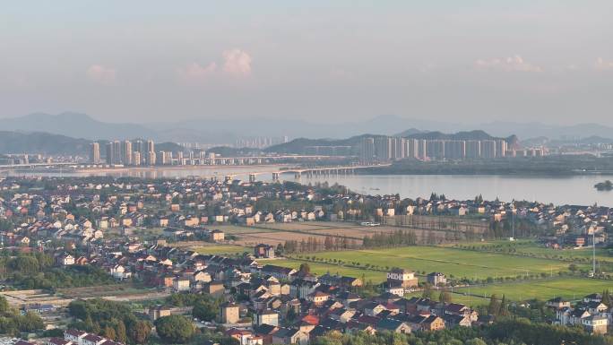 4K-Log-航拍杭州西湖区富春江畔美景