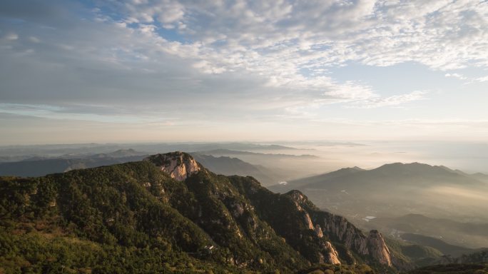 泰山山顶云海日出