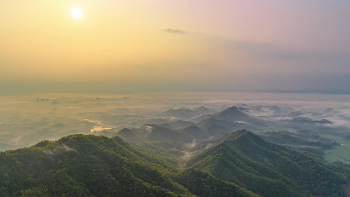 益阳东部新区碧云峰云海日出