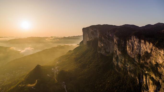 航拍武陵山区云海日出