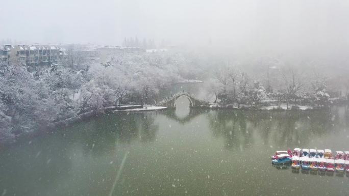 雪景，合肥包河公园赏雪，游客赏雪