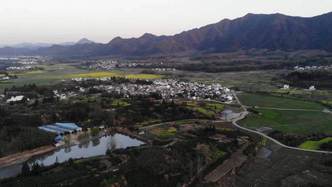 落日余晖下的徽州黟县黄村以及附近的古村落