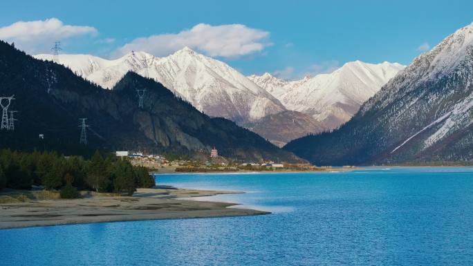 航拍西藏然乌湖