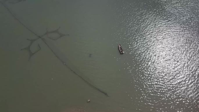 航拍葫芦岛渤海海平面渔船海浪波光粼粼