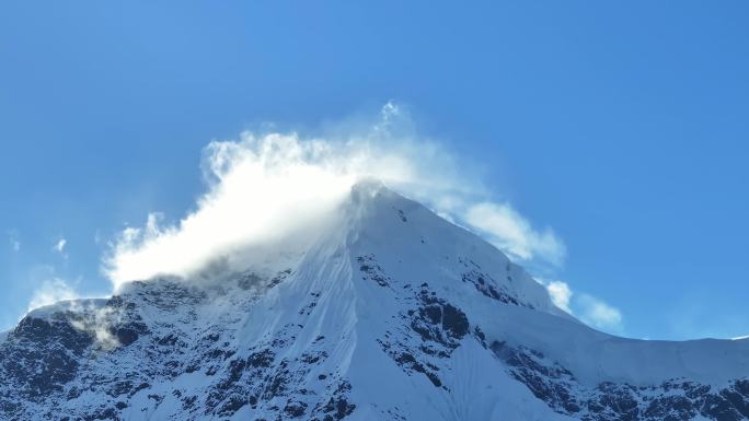 云南雨崩雪山航拍