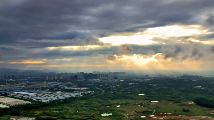 雨后城市山林雾气航拍