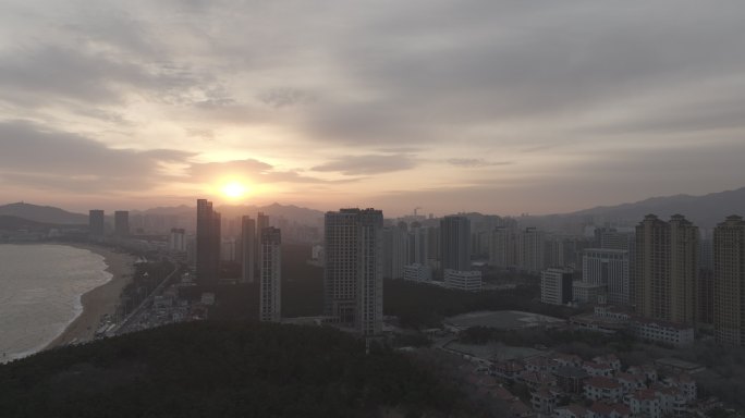 航拍威海国际海水浴场火炬八街海信地产日出