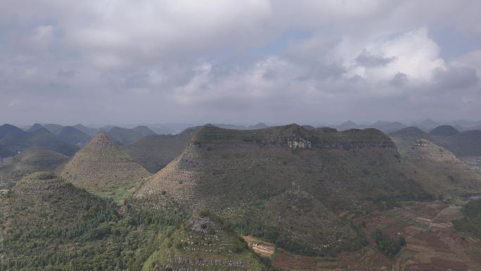 4K航拍 贵州黔西南 安龙金字塔小山包