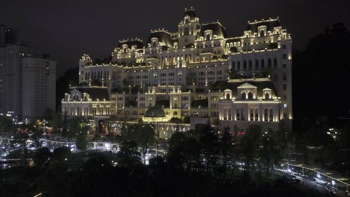 贵阳花果园白宫夜景