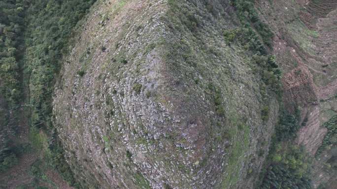 4K航拍 贵州安龙 山包 山顶俯视拉起