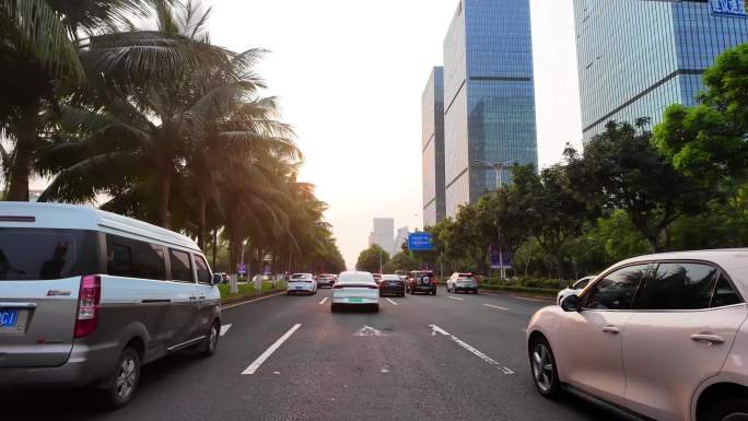 国兴大道黄昏街景