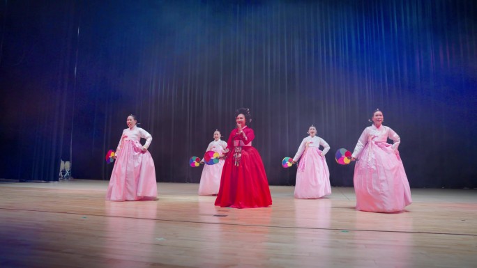 韩国歌舞表演、舞台演出