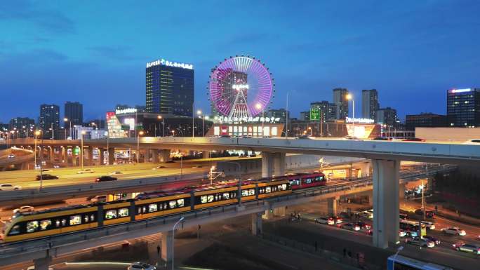 轻轨地铁摩天活力城夜景