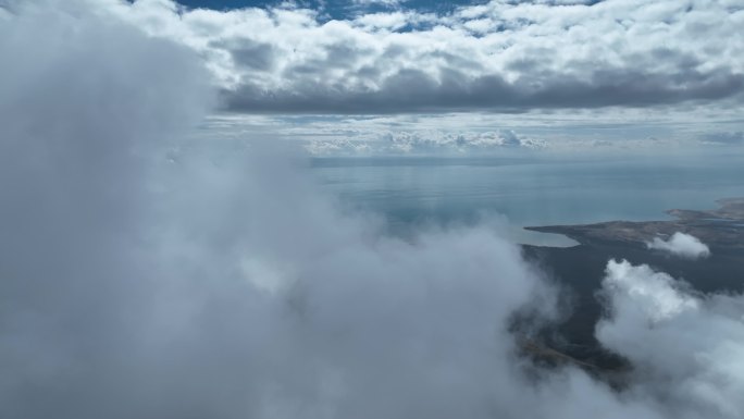 云端青海湖